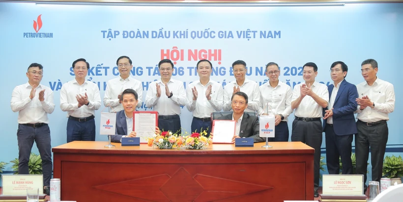 Signature du protocole d'accord entre PVEP et PV Gas