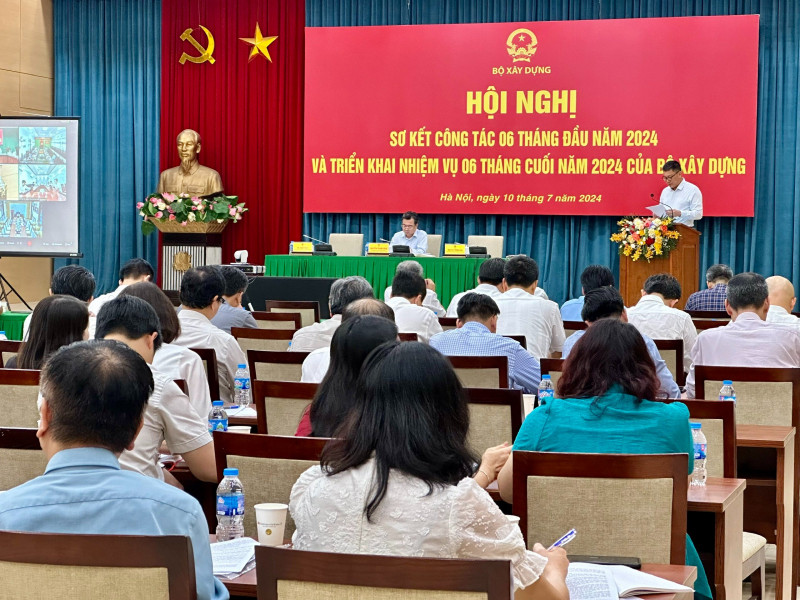 Conférence du ministère de la Construction. Photo: daibieunhandan.vn