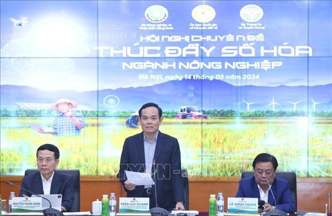 Le vice-Premier ministre Tran Luu Quang à la conférence thématique sur la promotion de la numérisation dans l'agriculture. Photo: VNA