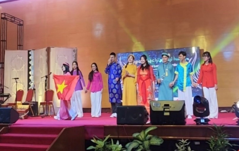 Un spectacle d'étudiants vietnamiens au 19e Forum culturel des jeunes de l’ASEAN. Photo: VNA