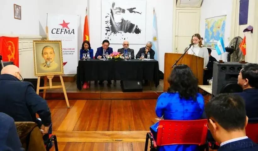 Le séminaire « Hô Chi Minh et les relations Vietnam-Amérique latine » organisée conjointement par le PCA et l'Ambassade du Vietnam en Argentine en août 2024. Photo : VNA