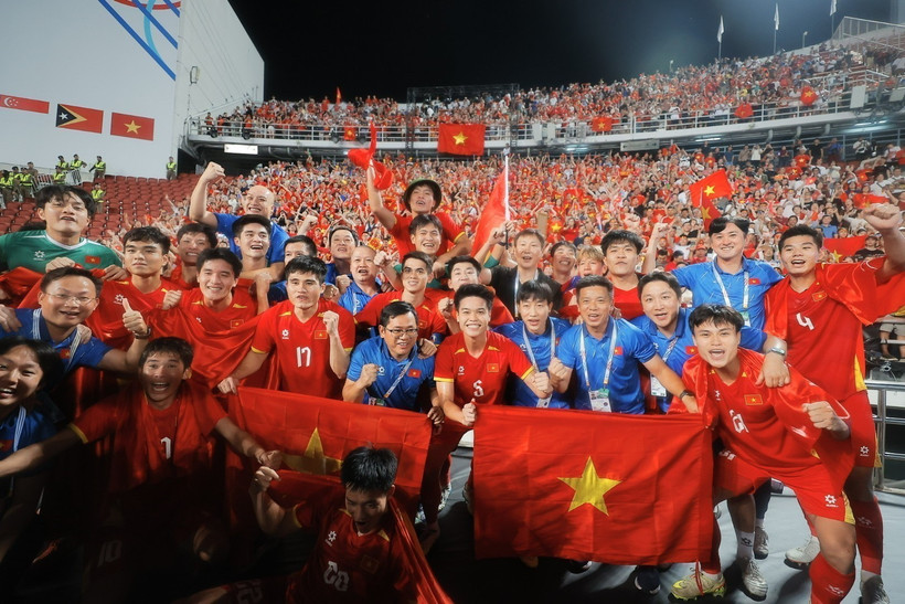 Les joueurs du Vietnam U22 exultent après leur victoire. Photo: VNA