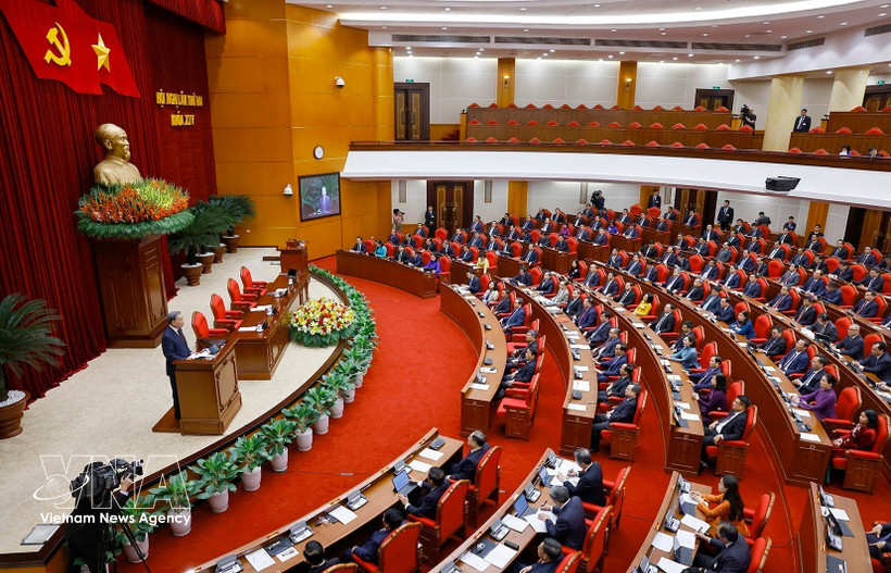 Le 2e Plénum du Comité central. Photo: VNA