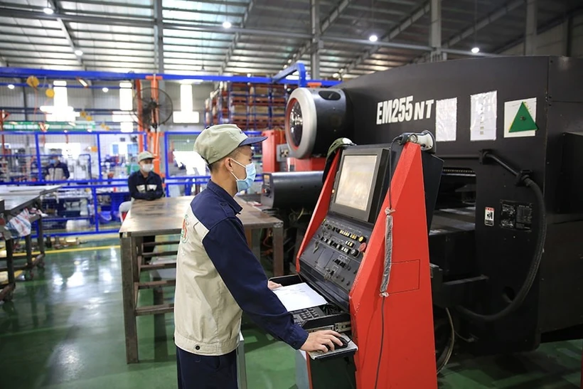 Système de machines de haute technologie de la société par actions Asia Industrial Engineering (district de Thuong Tin). Photo : hanoimoi.vn