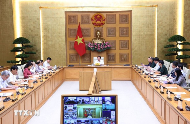 Le vice-Premier ministre Trân Hông Hà, chef du Comité directeur national sur la lutte contre la pêche illicite, non déclarée et non réglementée (INN), préside le 28 octobre à Hanoï la 19ᵉ réunion du Comité. Photo: VNA