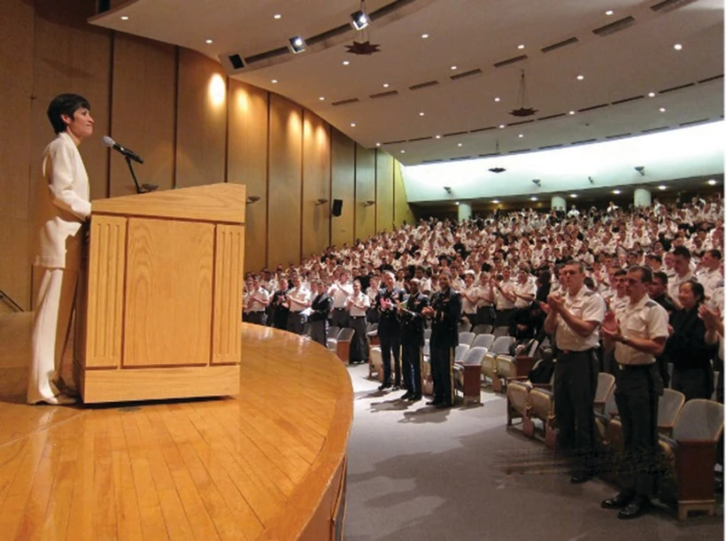 Lê Duy Loan est souvent invitée à donner des conférences dans de grandes universités et entreprises aux États-Unis. Photo: collaborateur/CVN