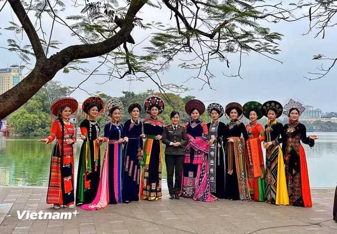 La capitale est devenue un lieu de rencontre pour les touristes venus du monde entier. Photo d’illustration : VietnamPlus