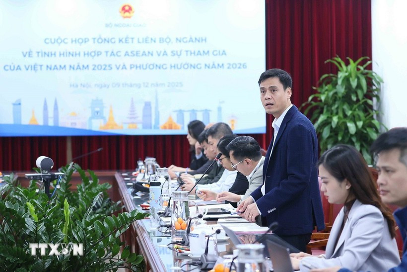 Le vice-ministre des Affaires étrangères et chef du SOM ASEAN-Vietnam, Dang Hoàng Giang s'exprime. Photo: VNA