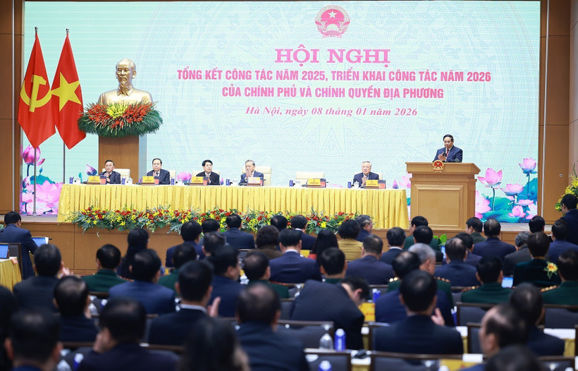 Le Premier ministre Pham Minh Chinh s'exprime lors de la conférence. Photo: VNA
