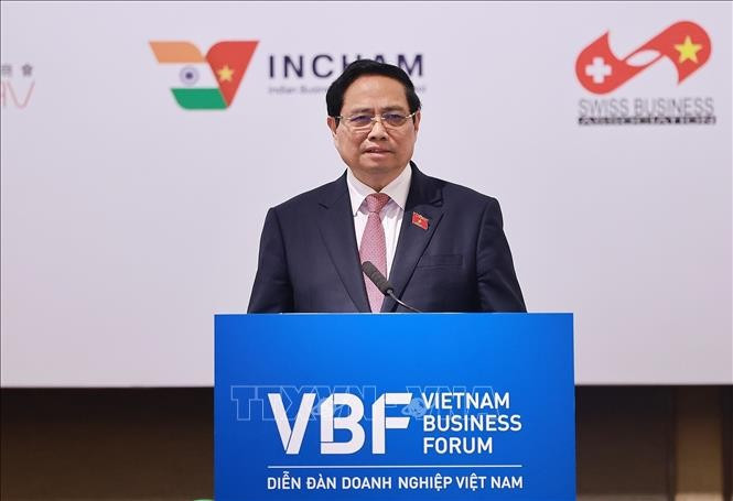 Le Premier ministre Pham Minh Chinh s'exprime au VBF. Photo: VNA