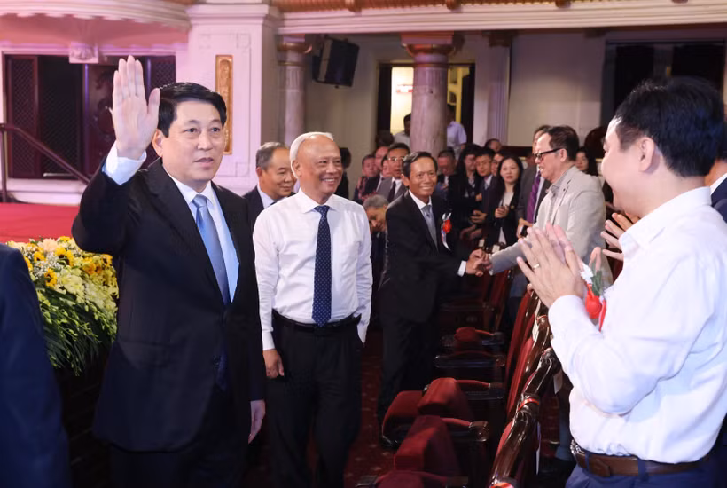 Le président de la République Luong Cuong à la cérémonie célébrant le 80ᵉ anniversaire de la Journée traditionnelle des avocats vietnamiens. Photo: VNA