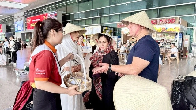 Des touristes iraniens effectueront un voyage de 10 jours au Vietnam. Photo : chinhphu.vn