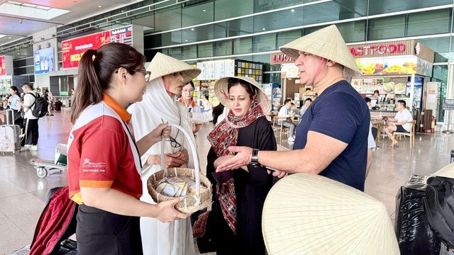 Des touristes iraniens effectueront un voyage de 10 jours au Vietnam. Photo : chinhphu.vn