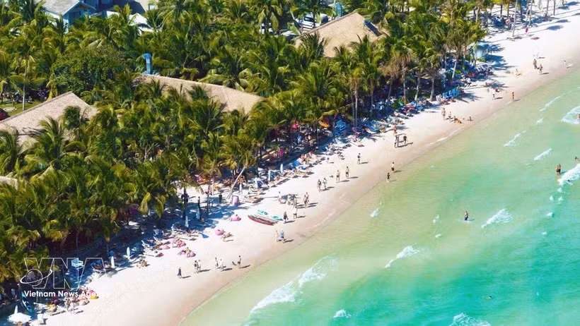 Selon Lonely Planet, Phu Quoc compte parmi les plus belles plages du Vietnam. Photo: VNA