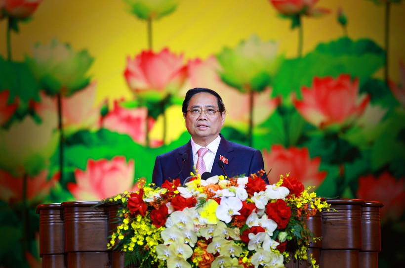 Le Premier ministre Pham Minh Chinh, président du Conseil central d’émulation et de récompense, lance le mouvement d’émulation patriotique pour la période 2026-2030. Photo: VNA