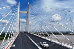 Le pont Binh Khanh, une section du projet d’autoroute Bên Luc–Long Thành, a été achevé fin août 2025. Photo : VNA