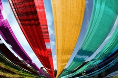 En tant que l’un des célèbres villages artisanaux traditionnels de Hanoi, le village de soie de Van Phuc a une longue histoire, existant depuis plus de 10 siècles. Photo: CTV