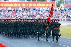 Les forces spéciales participent au défilé pour célébrer le 70e anniversaire de la victoire de Diên Biên Phu (7 mai 1954 – 2024). Photo: VNA