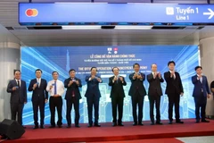 Les délégués lors de la cérémonie d’inauguration de la première ligne de métro de Ho Chi Minh-Ville. Photo: VNA