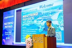 Le professeur Tsuyoshi Nakaya à la conférence internationale sur la physique des neutrinos, du 22 au 25 juillet 2025 à l'ICISE. Photo: CVN