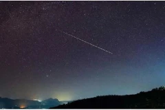 L’impression d’une pluie d’étoiles filantes ne se produira probablement pas cette année à cause de la pleine lune, selon les astronomes (archives). Photo : space.com