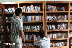 Les détenus au Centre de détention n°2 du Département de la sécurité publique de Hô Chi Minh-Ville observent une bonne conduite pour pouvoir bénéficier d'amnistie et retrouver plus rapidement leur famille et réintégrer la communauté. Photo: VNA