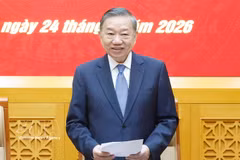 Le secrétaire général du Parti et président de la République Tô Lâm s'exprime lors de la deuxième conférence de la Commission militaire centrale du mandat 2025-2030. Photo: VNA