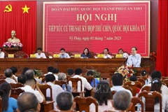 Le président de l’Assemblée nationale Trân Thanh Mân s’exprime lors de sa rencontre avec les électeurs de Cân Tho, le 1er juillet. Photo : VNA