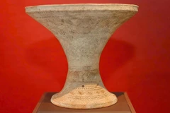 Bol en céramique de la culture Hoa Lôc. Photo : Musée de la céramique de la période fondatrice de la nation