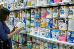 Les importations de produits laitiers bondissent de 23% au cours des onze premiers mois de 2025. Photo: tienphong.vn