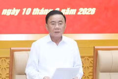 Trân Câm Tu, membre du Politburo et membre permanent du Secrétariat du Comité central du Parti communiste du Vietnam (PCV), prend la parole lors de la conférence, à Hanoi, le 10 juin. Photo : VNA