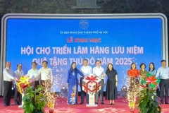 Ouverture de la foire-exposition "Hanoi Great Souvenirs" 2025. Photo : congthuong.vn