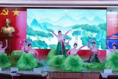 Un numéro artistique aux couleurs du Vietnam, pays hôte de l’événement. Photo: AUF