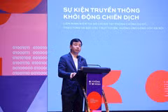 Le général de brigade Lê Xuân Minh, directeur du Département de la cybersécurité et de la prévention de la criminalité liée aux hautes technologies du ministère de la Sécurité publique, s’exprime lors du lancement de la campagne. Photo : hanoimoi.vn