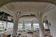 Le bâtiment «Mâchoire de requin» en cours de démolition. Photo: VNA