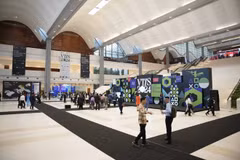 Le 3 décembre, le Vietnam Tech Impact Summit 2024 (VTIS 2024) se tient au Centre national des congrès de Hanoi. Photo : VietnamPlus