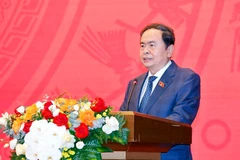 Le président de l’Assemblée nationale Trân Thanh Mân s'exprime lors du Forum de l’Assemblée nationale sur les activités de surveillance. Photo: VNA