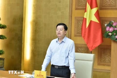 Le vice-Premier ministre Mai Van Chinh, président du comité de pilotage de l’exposition nationale marquant le 80e anniversaire de la Fête nationale du Vietnam, s’exprime lors de la réunion hybride avec les ministères, agences et autorités provinciales concernés, le 25 juillet. Photo : VNA