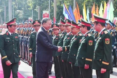 Le secrétaire général du Parti, Tô Lâm et des délégués lors de leur arrivée à la cérémonie, à Hanoi, le 6 septembre. Photo : VNA