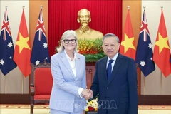 Le secrétaire général du Parti communiste du Vietnam (PCV), Tô Lâm (à droite) recevant la gouverneure générale d’Australie, Sam Mostyn, à Hanoi, le 10 septembre. Photo: VNA