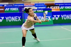 Nguyên Thuy Linh se qualifie pour les quarts de finale de l’Orléans Masters 2026 après avoir surclassé Lo Sin Yan Happy (Hong Kong) lors du deuxième match le 19 mars. Photo: thanhnien.vn