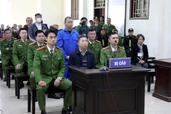 Les accusés devant le Tribunal populaire de la province de Thai Binh. Photo: VNA