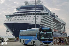 Le Celebrity Solstice, un navire battant pavillon maltais et transportant 3.016 passagers, accoste au port de croisière international de Ha Long à Quang Ninh le 1er janvier 2026. Photo: tcdulichtphcm.vn