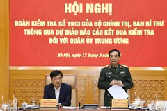 Le général Phan Van Giang, vice-secrétaire de la Commission militaire centrale et ministre de la Défense s’exprime lors de la conférence. Photo: VNA