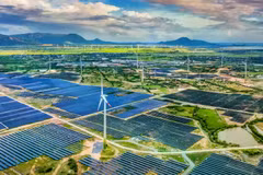 Le développement des énergies renouvelables est au centre des objectifs de réduction des émissions. Photo: baotainguyenmoitruong.vn