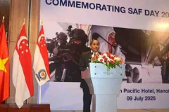L’ambassadeur Jaya Ratnam s’exprime lors de l’événement, à Hanoi, le 9 juillet. Photo : QDND