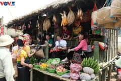 Les produits agricoles de Son La sont variés et riches en variétés et en motifs. Photo: VOV