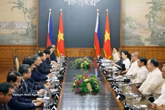 Entretien entre le secrétaire général et président vietnamien Tô Lâm et le président Ferdinand R. Marcos Jr., à Manille, le 1er juin. Photo: VNA