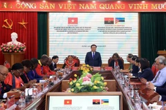 Nguyên Xuân Thang, membre du Politburo et président de la HCMA, s’exprime en ouverture du programme de recherche, d’enquête et d’échange thématique destiné aux dirigeants du MPLA) et du FRELIMO, à Hanoi, le 5 septembre. Photo : VNA