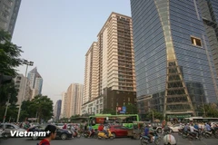Le marché immobilier commence à montrer des signes positifs au premier semestre 2025. Photo : VietnamPlus